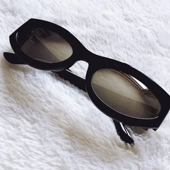 Francis Mirrored Black Cat-Eye Sunglasses - Picture 1 of 15